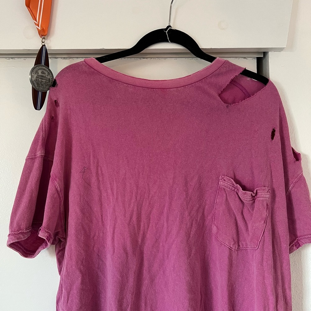 free people distressed Rubi tee! Size Medium- great condition only worn twice